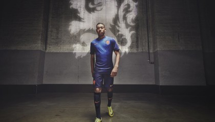 开云体育平台-世界冠军携手品牌推出同款饮料，引领狂潮全城追捧！