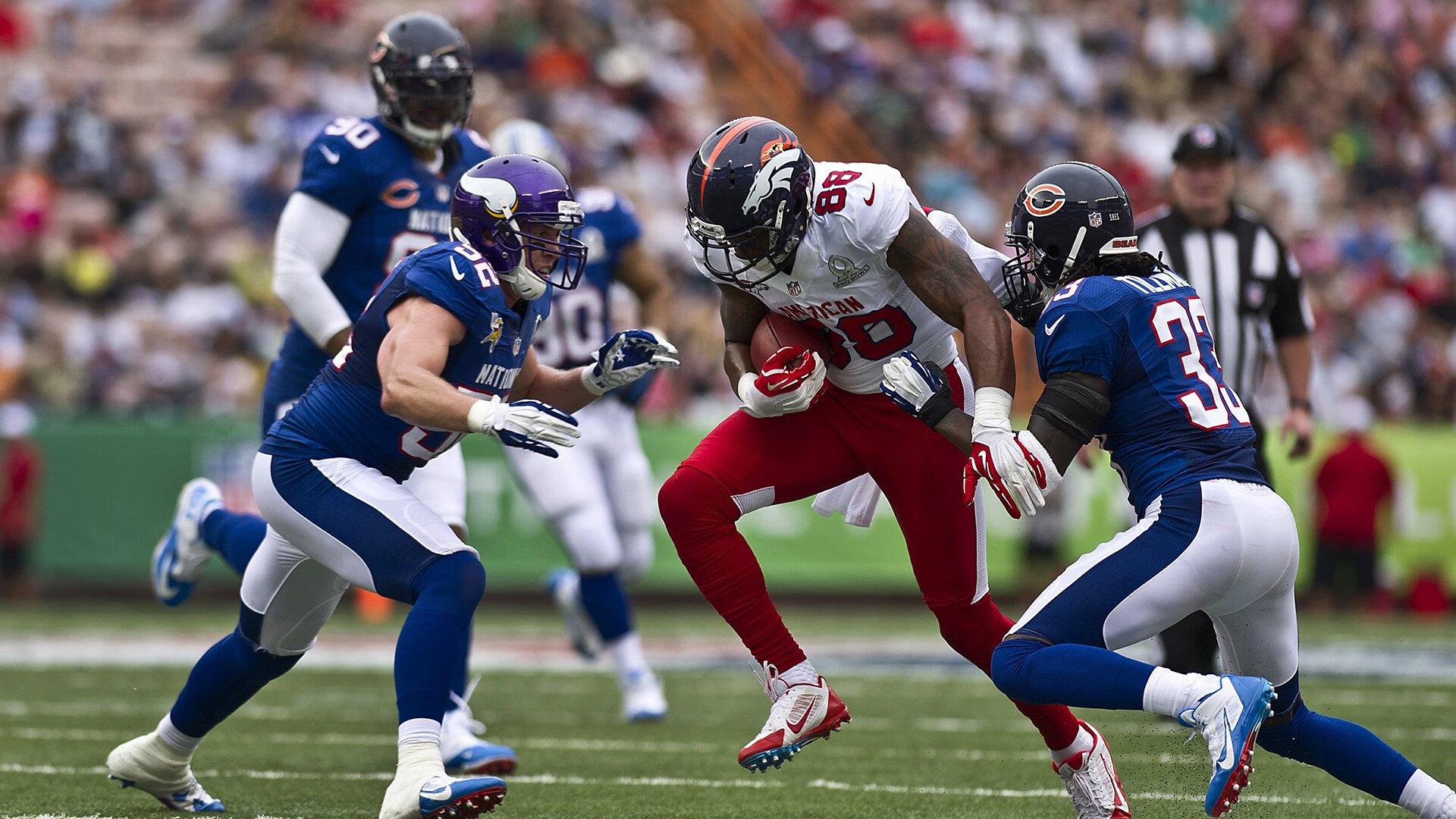 C罗红牌引热议，c罗红牌图片